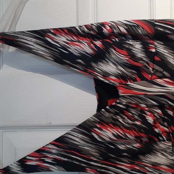 Lori Michaels collection bare back with straps sleeveless floral woman dress - Picture 3 of 8